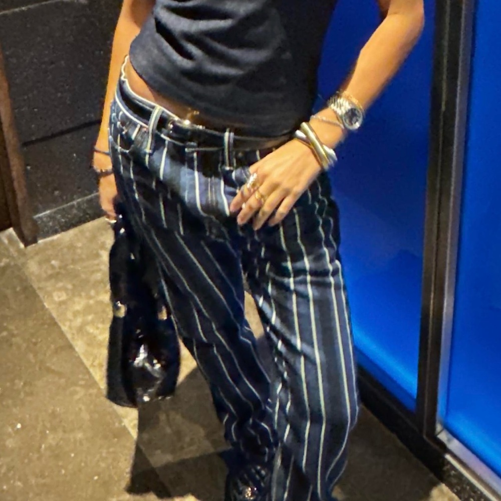 LEVIS BLACK AND WHITE STRIPED DENIM JEANS - Picture 4 of 5